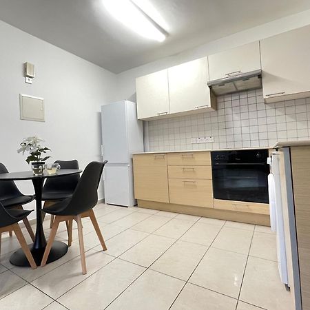 Aurora Holiday Apartment - Ayia Napa Luaran gambar